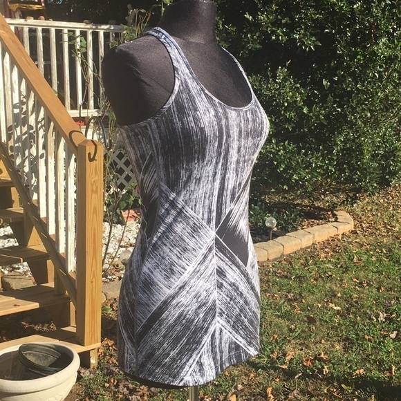 Lululemon  Racerback Heat Wave Black & White - Picture 7 of 9